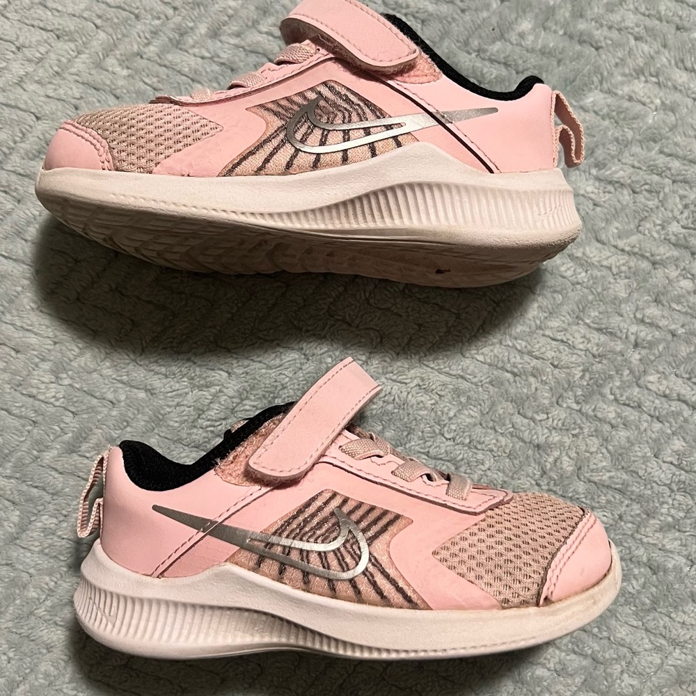 Nike toddler shoes